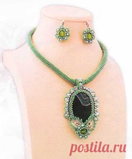 Плетение колье из бисера своими руками. Схемы.