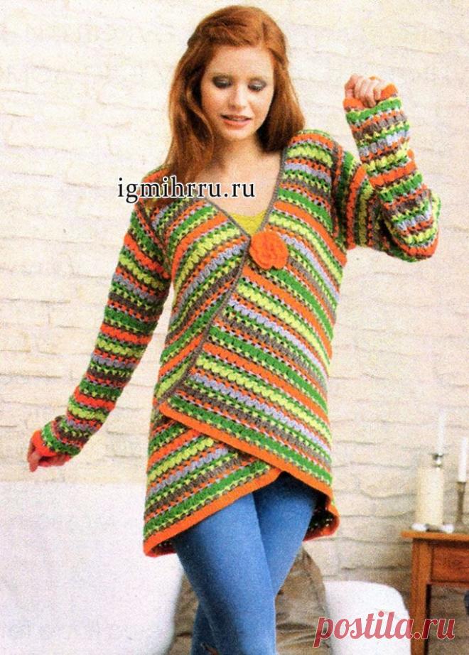 Полосатый жакет интересного кроя, дополненный шапочкой с весенними цветками. Вязание крючком