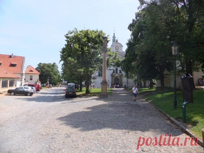 Страговский монастырь. Грачаны