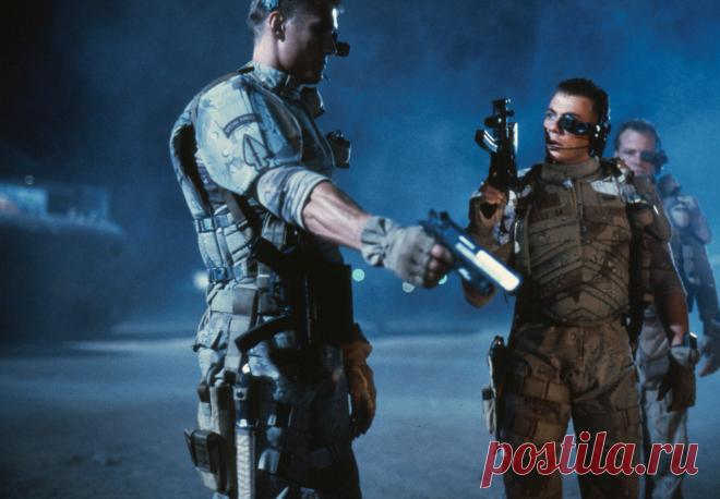 Универсальный солдат (1992)