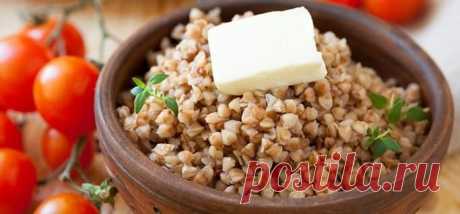 РАЗРЕШЕНО ХУДЕЮЩИМ. Вкуснейшие блюда с гречкой (Ч. 2-я) «Душеновская гречка»

Ингредиенты:
 ● фарш грамм 500,  ● гречки грамм 300,  ● перец болгарский сладкий,  ● помидоры, лук,  ● соль специи
Берем фарш, грамм 500, гречки грамм 300, перец болгарский сладк…