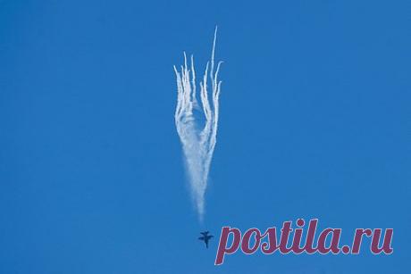 США подтвердили планы снабдить ВСУ истребителями F-16. Кто и когда передаст Киеву боевые машины?. США с союзниками в ближайшие месяцы определят сроки передачи Украине истребителей F-16, сообщил советник американского президента по национальной безопасности Джейк Салливан. По его словам, вопрос, кто поставит Киеву эти машины и в каком количестве, будет решаться по мере обучения украинских летчиков.