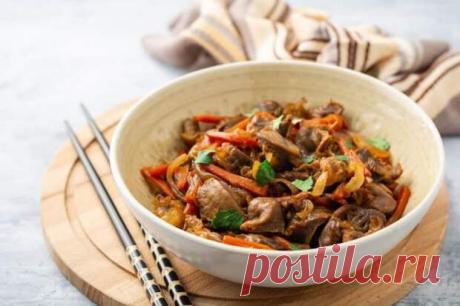 20 салатов из куриных желудков, которые непременно удивят - Будет вкусно
                                             - 18 февраля
                                             - 43356380139 - Медиаплатформа МирТесен Удивительно, сколько интересных блюд можно приготовить из дешевых продуктов! Сегодня мы расскажем 20 рецептов потрясающе вкусных салатов из куриных желудков. Многие из них надолго закрепятся в твоем повседневном меню! 1. Салат с куриными желудками и луком Через...
