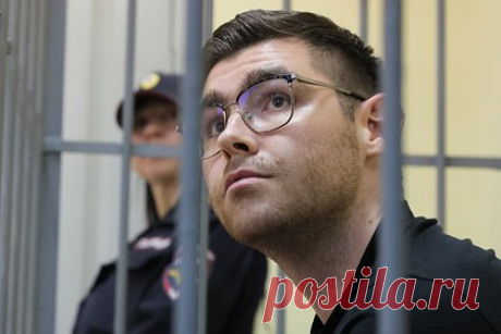 Российского журналиста арестовали по делу о даче взятки дяде-полицейскому