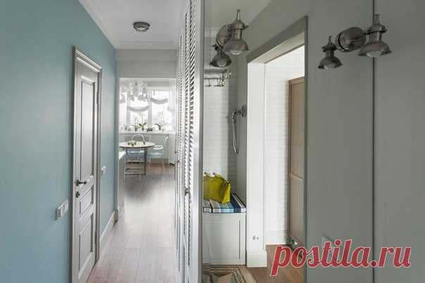 Хозяйка 75 квадратов в П-44Т рассказала нам, как ей удалось увеличить полезную площадь своей трешки, избавиться от длинного темного коридора, объединить санузел и обустроить удобный кабинет на балконе