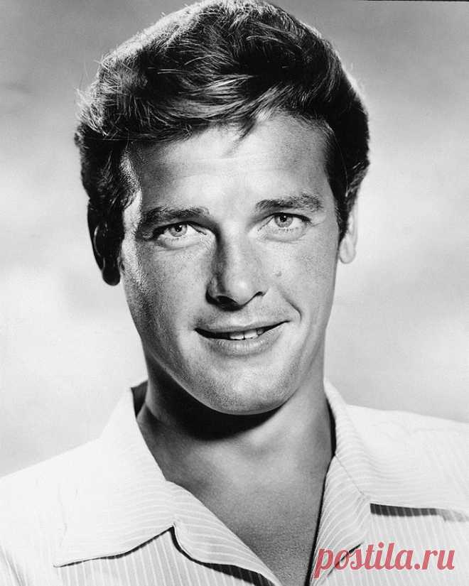 Роджер Мур (Roger Moore)
- 14 октября, 1927 • 23 мая 2017
