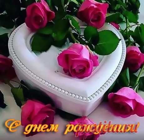 (16) Facebook