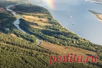 Два самолета-амфибии с собакой-штурманом приземлились в российском регионе