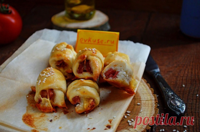 Рогалики с колбасой и сыром
