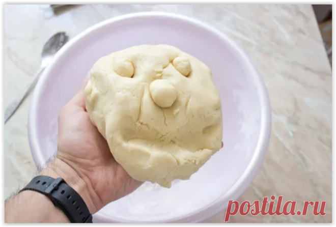 Что получится, если смешать сгущенку с мукой и закинуть в духовку!