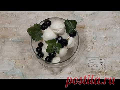 Мороженое из двух ингредиентов. Сливки и сгущенка.