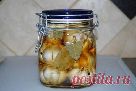 Необычные рецепты маринованного чеснока – такого вы еще не пробовали!