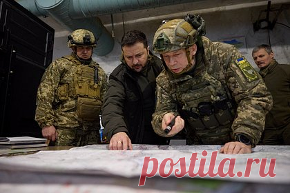 В Великобритании высказались о будущем Украины в НАТО. Великобритания поддерживает Украину на пути к ее членству в НАТО. Об этом заявил замглавы МИД Великобритании, лорд Тарик Ахмад Уимблдонский в официальном ответе на парламентский запрос члена Палаты лордов Великобритании баронессы Мэри Гуди. «Лента.ру» изучила соответствующие документы.