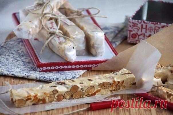 Нуга с орехами для перекуса.