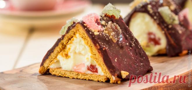 Домики из печенья с творожно-сырным кремом.