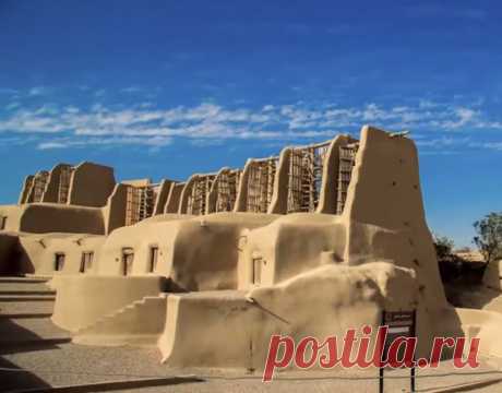 Мохаммед Этебари доживает свои последние дни. Когда уйдет он, вместе с ним уйдут и иранские ветряные мельницы – произведения искусства, работающие уже тысячи лет.