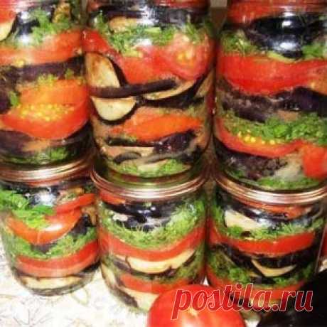 Консервированные баклажаны с помидорами