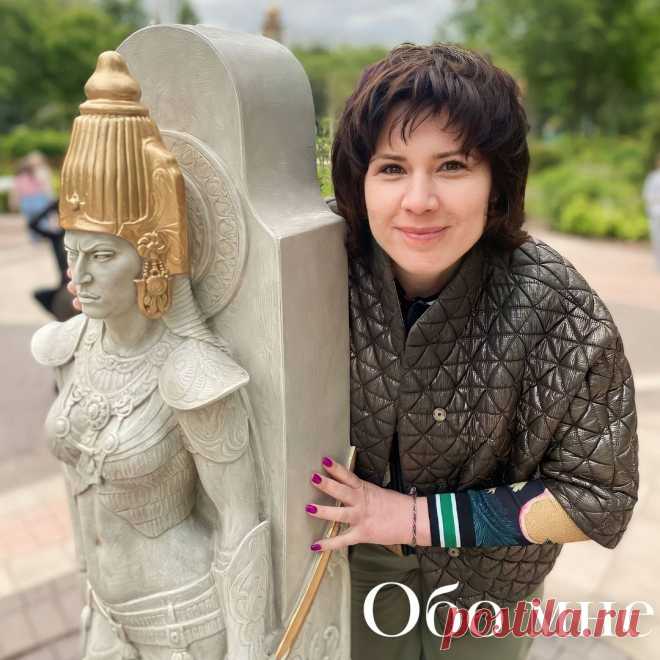 Обо мне
⠀
Меня зовут Алёна Дронова, я психолог, регрессивный терапевт, психосоматолог, РПТ - терапевт и системный энергопрактик. Использую комплексный подход в своей работе, и подхожу к вопросам психологии и психосоматики с разных сторон.
Подробнее обо мне вы можете почитать в актуальных сториз и там же ознакомится со стоимостью консультаций.
⠀
Записаться на консультацию, а также, задать интересующие вас вопросы можно в директ.

⠀