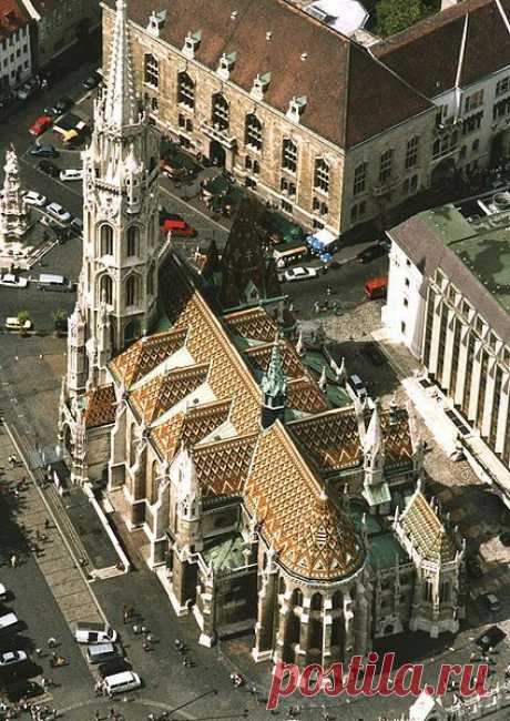Budapest Hungary - Mátyás templom  |  Найдено на сайте hu.wikipedia.org.