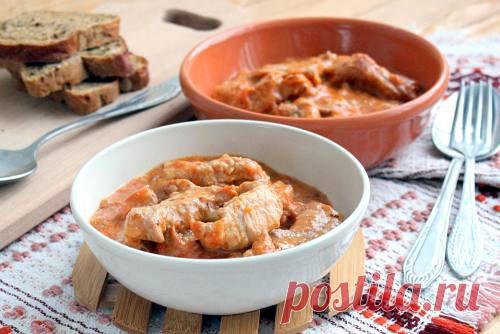 Рецепт гуляша в мультиварке из свинины / Меню недели