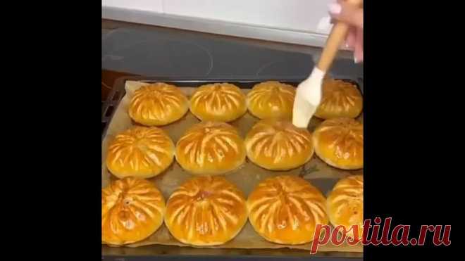 Мм какая вкуснятина

Для теста нам понадобится :
Вода холодная - 60гр.,
Сахар - 1ст.л .,
Соль - 1ч.л с горкой .,
Показать ещё