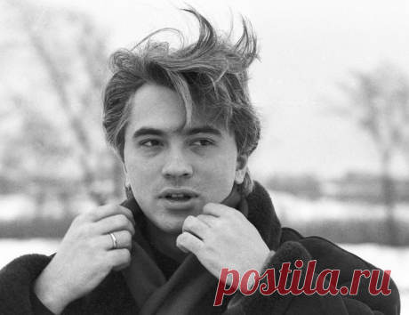 Во время съемок видеофильма &quot;Звезда из Сибири&quot;, Красноярск, 1992 год.  © Владимир Медведев/ТАСС.
Подробнее на ТАСС:  https://tass.ru/info/4646997   |  Биография Дмитрия Хворостовского - Биографии и справки - ТАСС