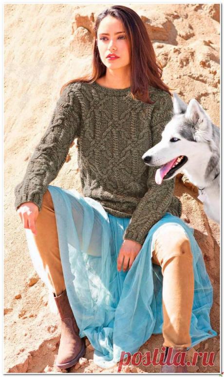 Пуловер с аранами.