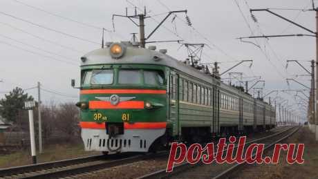 Сколько смотрю, столько болдею! И почему эта песня не надоедает...