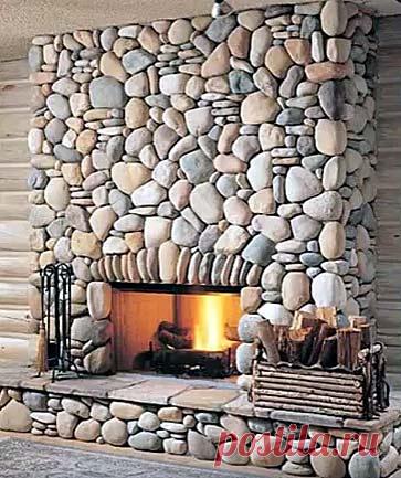 Галька-прекрасный отделочный материал
Галькой называют окатанные морской, речной или озерной водой обломки скалистых пород от 1 до 10 см величиной. Галька формировалась из гранита или кварца – твердых видов камня – под действием водных стихий в течение долгих лет. Чем глубже под землей находилась эта порода, тем прочнее образованный из нее материал.