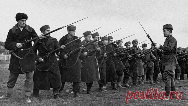 Ополченцы 1941-го: обреченные на жертвенный подвиг  
4 июля 1941 года Государственный комитет обороны СССР издал постановление №10 о создании в стране дивизий народного ополчения
 



04 июля 2018, 06:49
 



 

© Фото из архива





За несколько меся…