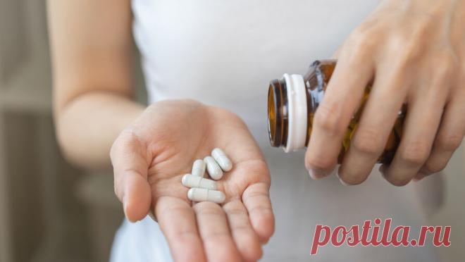 22-летняя девушка впала в кому после 10 месяцев приема таблеток для похудения. В Таиланде 22-летняя девушка потеряла сознание на работе после того, как принимала таблетки для похудения более 10 месяцев. Об этом сообщает The Thaiger. Вечером 3 декабря жительница провинции Трат упала в обморок и была доставлена в ...