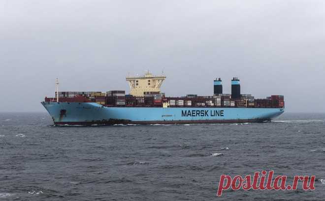 Maersk приостановит рейсы в Красном море на двое суток после атак хуситов. Датская Maersk приостановит на 48 часов рейсы через Красное море после двух атак хуситов менее чем за сутки на ее контейнеровоз Hangzhou. При второй атаке вертолеты США потопили три судна, пытавшихся взять Hangzhou на абордаж