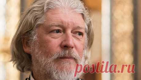 Бывший протоиерей РПЦ Уминский принят в клир Константинопольского патриархата. Бывший протоиерей РПЦ Алексий Уминский принят в клир Константинопольского патриархата. Об этом сообщил в Telegram профессор ПСТГУ, руководитель Центра св. Иринея Лионского Александр Дворкин. &quot;Сегодня бывший протоиерей Алексий ...