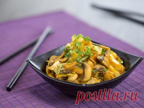 Тушеная капуста с грибами и соевым соусом.
Рецепт вкуснейшей тушеной капусты с грибами шампиньонами, паприкой и соевым соусом.