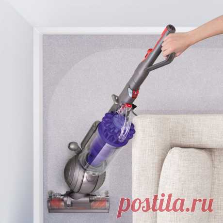 ВАШмастер - Пылесос Dyson DC42 Allergy
Каждая новая модель Dyson делает фурор в мире. Ведь пылесосы данного бренда признаны революционными изделиями и весь модельный ряд, это инновационные конструкции, которым нет аналогов. Новинка Dyson DC42 Allergy получила аналогичную симпатию любителей бренда и не рассмотреть, чем завораживает пылесос Dyson DC42, мы не имеем права.