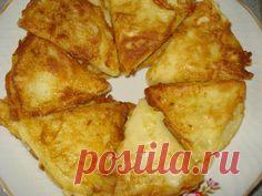 Бендерики : блинчики с курой и грибами, в кляре