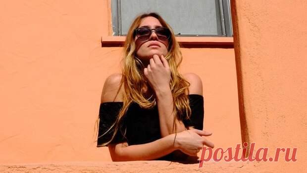 Самые удивительные (но работающие!) способы пережить жару - ПолонСил.ру - социальная сеть здоровья - Медиаплатформа МирТесен Лето в самом разгаре, асфальт плавится от жары, и все мечтают о прохладе. Тем временем в сети, помимо стандартных рекомендаций пить больше воды, зашторивать окна от прямых солнечных лучей, проветривать помещения и, если у вас нет дома вентилятора или кондиционера, спасаться в кондиционированных - 8 июля - 43348354127 - Медиаплатформа МирТесен