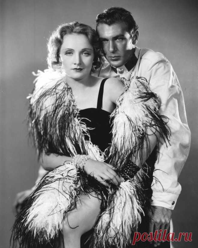 Марлен Дитрих и Гэри Купер в фильме «Марокко» (1930).