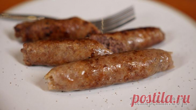 Домашние колбаски. Нереально вкусно Наверняка многие любят жареные колбаски. Я знаю как приготовить их в домашних условиях. Ничего сложного. Сейчас расскажу как. Ингредиенты:Свиная шея 500 гГовяжья лопатка 500 гСоль 20 гЧерный перец мол...