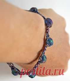 Blue and Purple Crochet Bracelet with Cathedral Beads.  Definitely making one or eighty of these.
