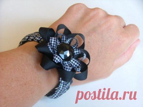 Интересное плетение шнурка.