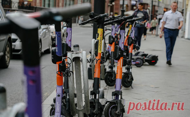 Whoosh начнет тестировать самокатчиков на реакцию перед поездкой. Сервис ввел тестирование на скорость реакции при аренде самоката в вечернее время и местах скопления людей. Если пользователь не пройдет минутный тест, скорость езды будет ограничена до 15 км/ч