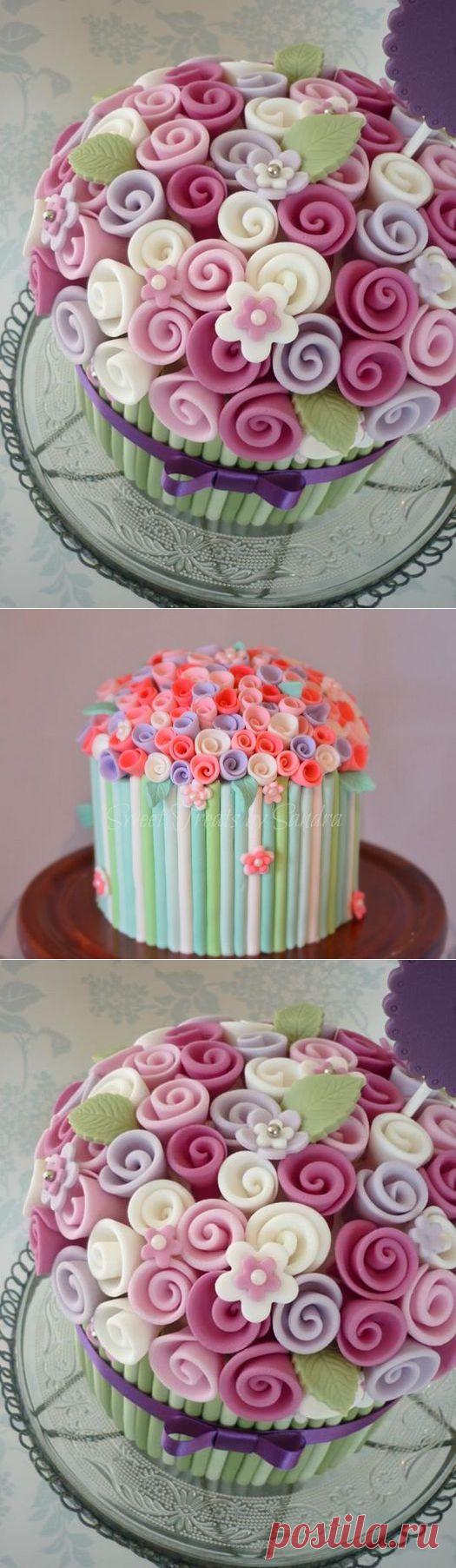 ДЕЛАЕМ ТОРТ ИЗ САХАРНОЙ МАСТИКИ – КРАСИВО И ВКУСНО.