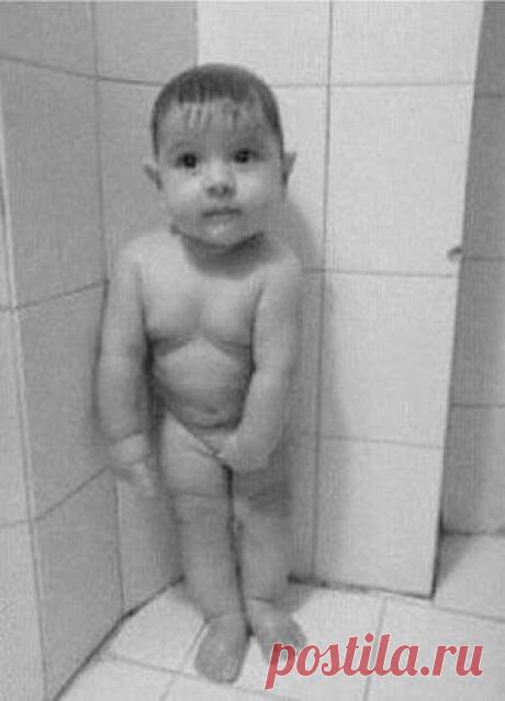 &quot;Девушки.. проходите.. не бойтесь.. я его держу.&quot;