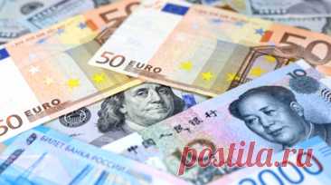 Экономист Зельцер рассказал, как поведут себя иностранные валюты к концу года. Кандидат экономических наук эксперт по фондовому рынку «БКС Мир инвестиций» Михаил Зельцер сделал прогноз, согласно которому на предстоящей неделе цена за доллар составит 82 рубля, за евро — 95 рублей. Читать далее