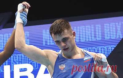 Два российских боксера вышли в 1/8 финала чемпионата мира. Игорь Свиридченков и Тархан Идигов победили в 1/16 финала, Габил Мамедов проиграл в 1/8 финала