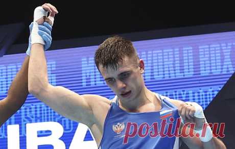 Два российских боксера вышли в 1/8 финала чемпионата мира. Игорь Свиридченков и Тархан Идигов победили в 1/16 финала, Габил Мамедов проиграл в 1/8 финала