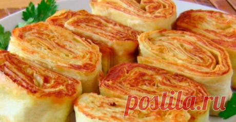 Готовим быстрые рулетики из лаваша с курицей и плавленым сыром. Съедаются быстрее, чем готовятся