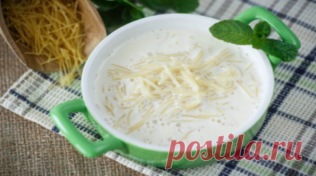 Молочный суп - ПУТЕШЕСТВУЙ ПО САЙТУ. Очаровательный по вкусу молочный суп относится к настоящим лакомствам. Он обладает сливочным привкусом и прекрасно подходит для повседневного меню. Признаюсь, не очень то я любила молочный суп в детстве, но сейчас готовлю и кушаю его с удовольствием, ведь именно рецепт — настоящее чудо! Ингредиенты: вермишель длинная ― 100 грамм; молоко …