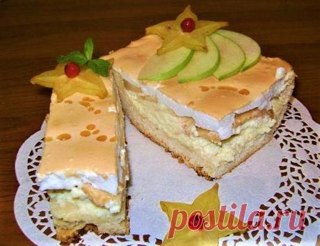 Королевский пирог с яблоками и творогом